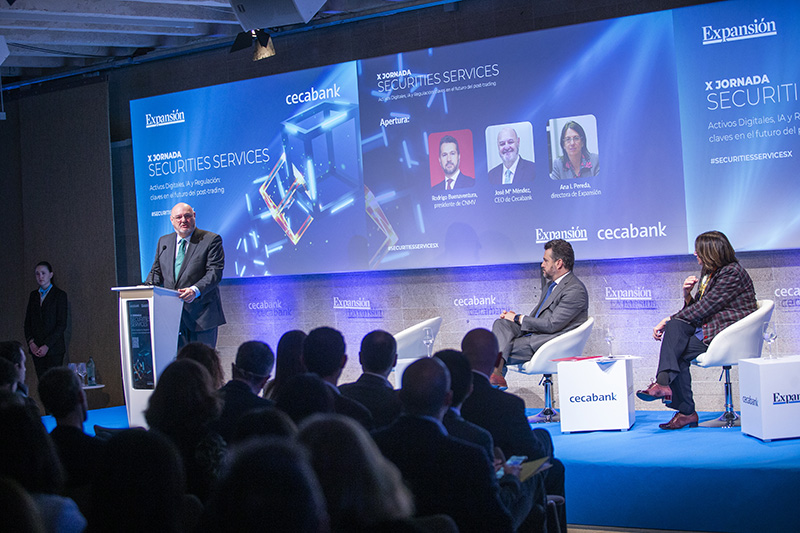 José Mª Méndez, CEO de Cecabank, durante la apertura de la jornada.